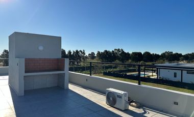 Venta Casa 5 amb a estrenar c/lote en altura, pileta, terraza - Bo. Villalobos - Hudson