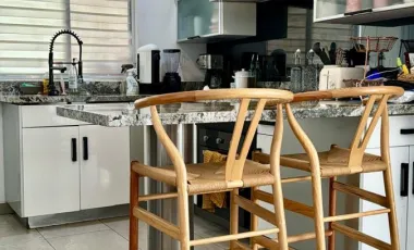 CASA RENTA SENDEROS CON ALBERCA
