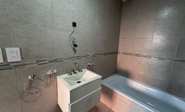 VENTA MONOAMBIENTE EN BANFIELD ESTE