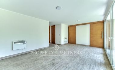 Arriendo de remodelado y excelente Townhouse en Las Pircas, Peñalolén