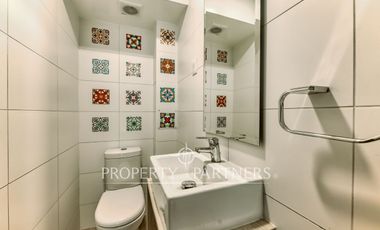 Arriendo de remodelado y excelente Townhouse en Las Pircas, Peñalolén