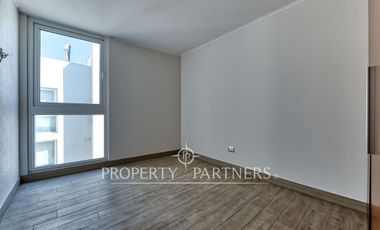 Arriendo de remodelado y excelente Townhouse en Las Pircas, Peñalolén
