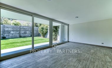 Arriendo de remodelado y excelente Townhouse en Las Pircas, Peñalolén