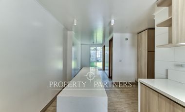 Arriendo de remodelado y excelente Townhouse en Las Pircas, Peñalolén