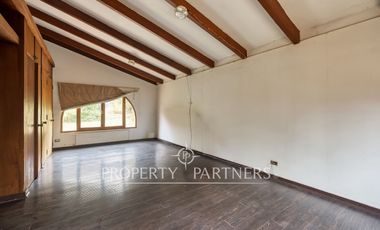 Casa emplazada en gran terreno en el Arrayan a 1 km de Plaza san Enrique .