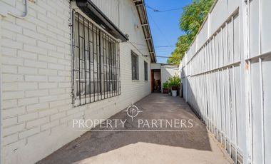 Arriendo segura y sólida casa excelente ubicacion y conectividad.