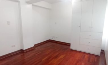 Departamento De 3 Dormitorios Con Línea Blanca En San Isidro