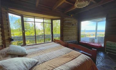 Orilla Lago, maravillosa vista!  2 casas, 5000 m2