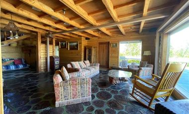 Orilla Lago, maravillosa vista!  2 casas, 5000 m2