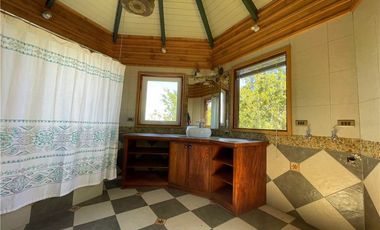 Orilla Lago, maravillosa vista!  2 casas, 5000 m2