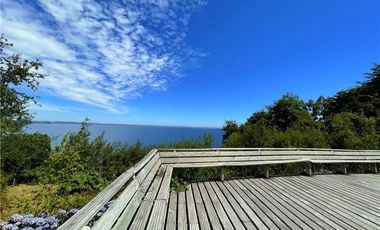 Orilla Lago, maravillosa vista!  2 casas, 5000 m2
