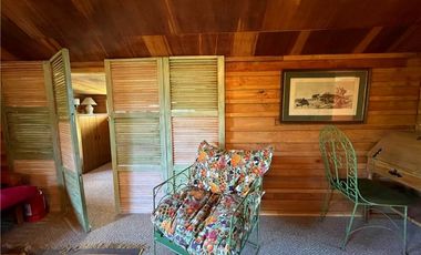 Orilla Lago, maravillosa vista!  2 casas, 5000 m2