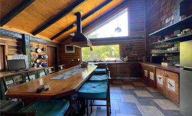 Orilla Lago, maravillosa vista!  2 casas, 5000 m2