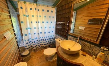 Orilla Lago, maravillosa vista!  2 casas, 5000 m2