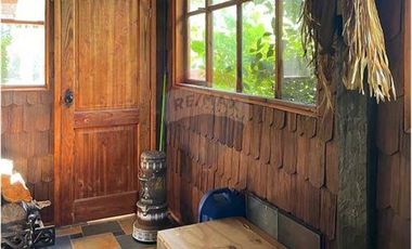 Orilla Lago, maravillosa vista!  2 casas, 5000 m2