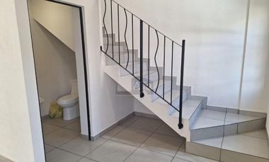Casa en condominio en renta en Real Alcalá, Tecámac, México