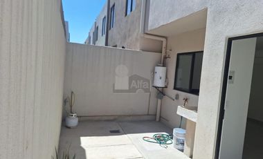 Casa en condominio en renta en Real Alcalá, Tecámac, México