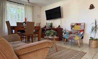 Venta de casa en condominio, potencial para ampliar
