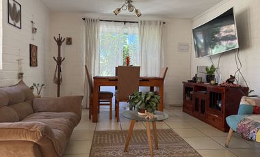 Venta de casa en condominio, potencial para ampliar