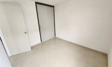 DEPARTAMENTO EN RENTA PB EN CIUDAD MARQUES, POR LOS CUES, 2 HABITACIONES
