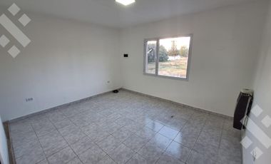 En Venta, PH tipo Duplex de  2 dormitorios, Plottier, Area Centro