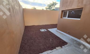 En Venta, PH tipo Duplex de  2 dormitorios, Plottier, Area Centro
