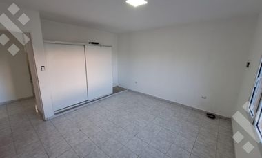 En Venta, PH tipo Duplex de  2 dormitorios, Plottier, Area Centro