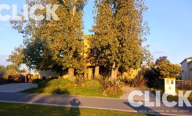 Casa de 4 ambientes en Alquiler La Alameda Presidente Perón amoblada