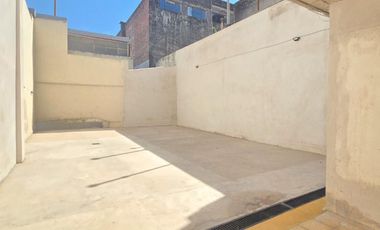Departamento en Alquiler en Mendoza  al 900