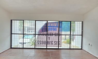 RESIDENCIA EN VENTA 2 PLANTAS, 5 RECÁMARAS, LOFT EN PLANTA ALTA, 3.5 BAÑOS