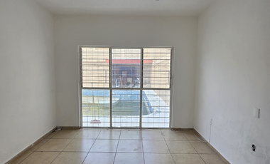 RESIDENCIA EN VENTA 2 PLANTAS, 5 RECÁMARAS, LOFT EN PLANTA ALTA, 3.5 BAÑOS
