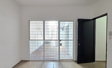 RESIDENCIA EN VENTA 2 PLANTAS, 5 RECÁMARAS, LOFT EN PLANTA ALTA, 3.5 BAÑOS