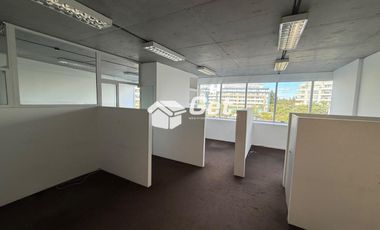 Oficina en  Alquiler  en edificio Puerta Norte, Nordelta.