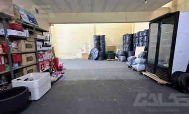 GALPÓN | 4 AMBIENTES | DOBLE INGRESO ALTURA | ZONA INDUSTRIAL | COCHERA | ITUZAINGÓ NORTE
