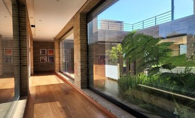 ARRIENDO ESPECTACULAR CASA AMOBLADA EN CONJUNTO CERRADO, LA CALERA