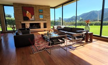 ARRIENDO ESPECTACULAR CASA AMOBLADA EN CONJUNTO CERRADO, LA CALERA