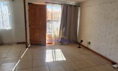 SE VENDE CASA EN PADRE HURTADO