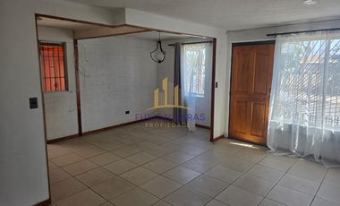 SE VENDE CASA EN PADRE HURTADO