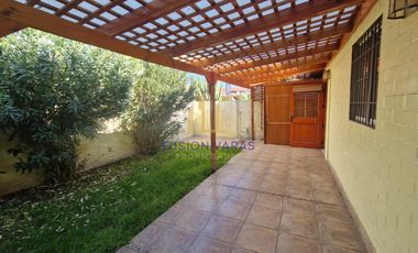 SE VENDE CASA EN PADRE HURTADO