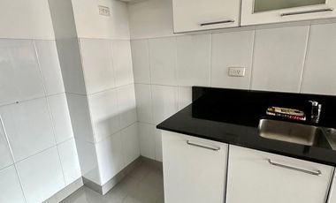 Oficina en Alquiler de 3 Amb y  Cochera