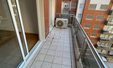 Oficina en Alquiler de 3 Amb y  Cochera