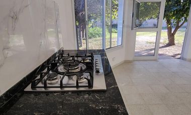 Alquiler hermosa Casa a estrenar | Villa Cura Brochero | 2 Dorm | a 100 mts del río