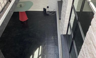 Departamento de 2 ambientes en alquiler, en Martínez.