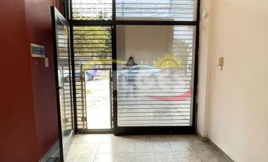 Alquiler Local 32M² en Ramos Mejia Muy buen Estado a ubicado a mts. de Av. de Mayo