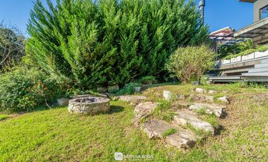 Venta - Casa - Sierra De Los Padres - Moderna - Piscina