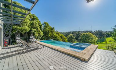Venta - Casa - Sierra De Los Padres - Moderna - Piscina