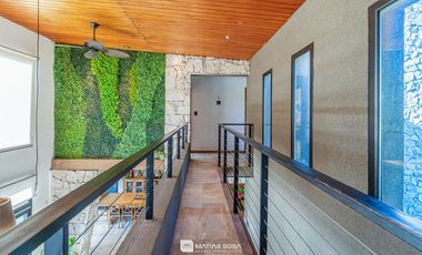 Venta - Casa - Sierra De Los Padres - Moderna - Piscina