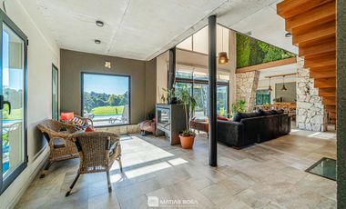 Venta - Casa - Sierra De Los Padres - Moderna - Piscina
