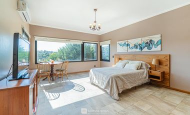 Venta - Casa - Sierra De Los Padres - Moderna - Piscina