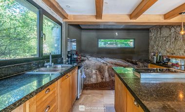 Venta - Casa - Sierra De Los Padres - Moderna - Piscina